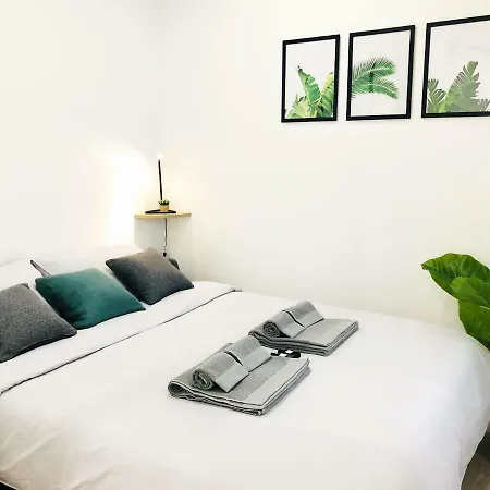 Studio Ponthieu Sur Champs Elysees - Calme & Design Paris