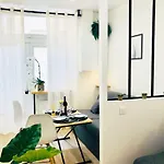Champs Elysées - Ponthieu - Appartment *
