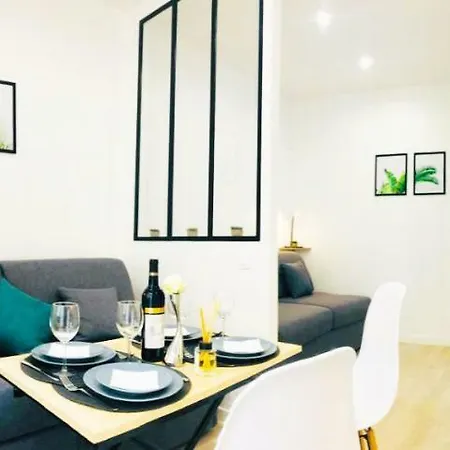 Champs Elysées - Ponthieu - Appartment